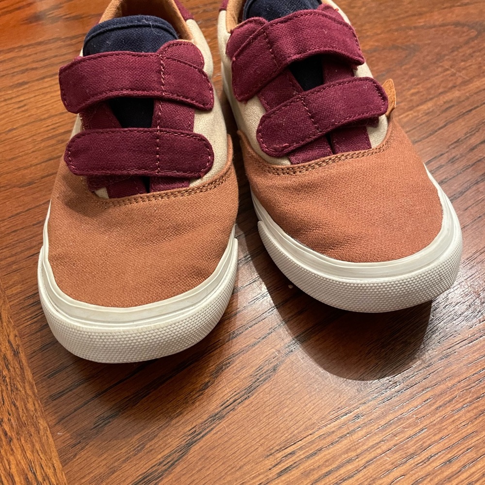 Boys Casual Velcro Sneakers - Picture 2 of 6